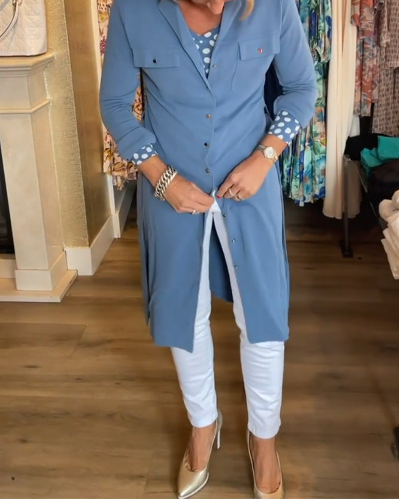 Manteau boutonné avec une couleur unie décontractée